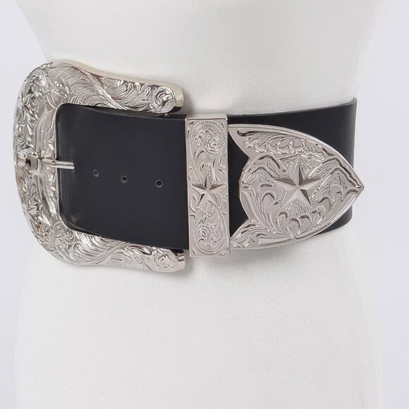 Bulky Buckle Belt - Picture 2 of 9